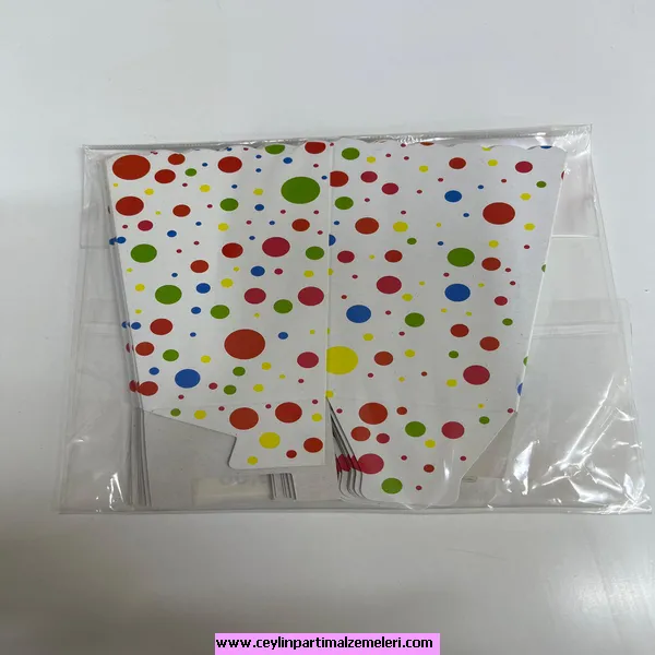 Benekli Popcorn Kutusu